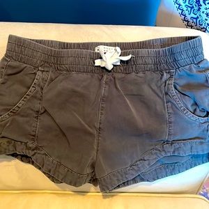 Girls Billabong shorts size large